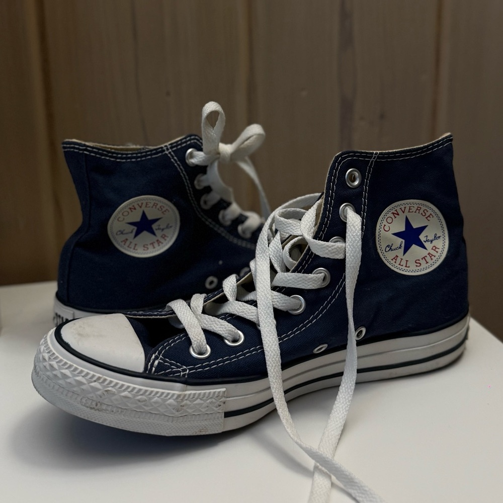 Unisex Converse High Top Sneakers - Navy & White